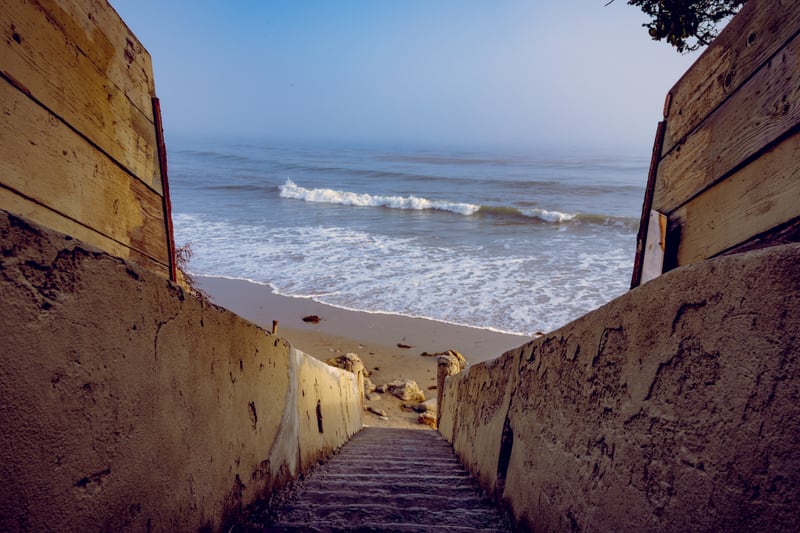 1000 Steps by Khalogram Creative
