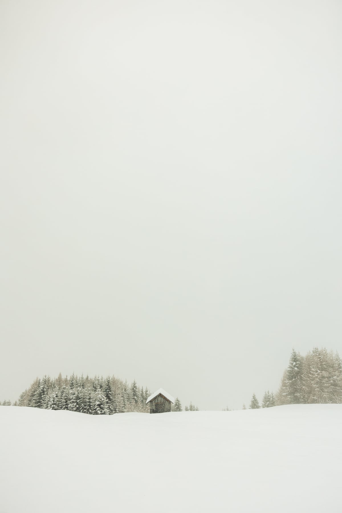 Minimalistic snow landscape by Marika Huisman