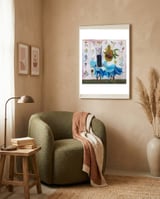 Frutera Que Vuela framed in a tender room thumbnail