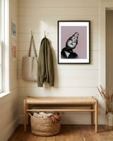 Series Vintage 5 framed in a relaxed room thumbnail