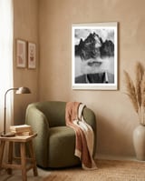 Der Mann Am Berg framed in a tender room thumbnail