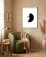 Marylin framed in a tender room thumbnail