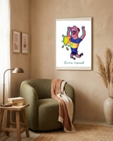 Gool framed in a tender room thumbnail