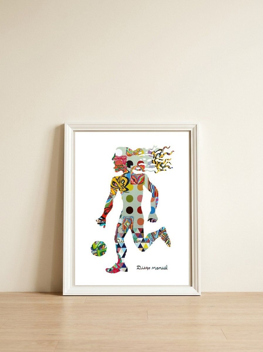 Jugador 84 — framed, leaning against the wall