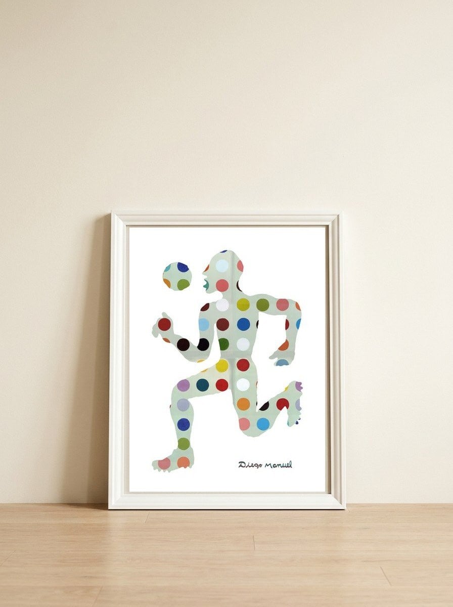 Jugador Nuevo 1 17  — framed, leaning against the wall