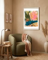Pizza framed in a tender room thumbnail